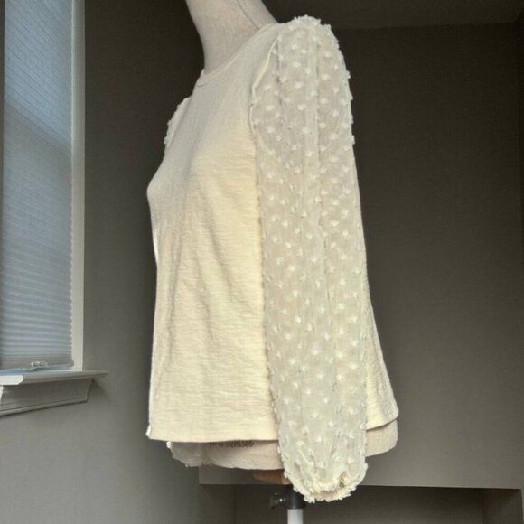 NWT! ANTHROPOLOGIE Maeve Stunning Ivory Top with Sheer Sleeves - Size XS - Picture 4 of 7
